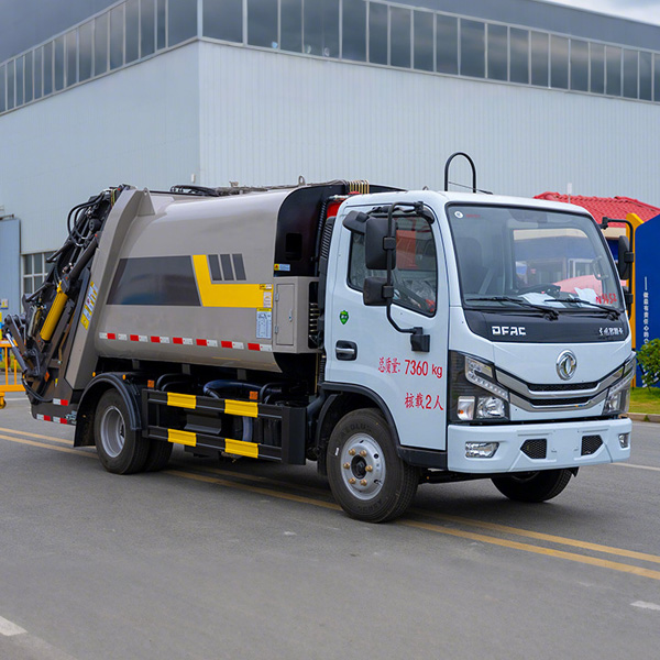 Compression Garbage Truck