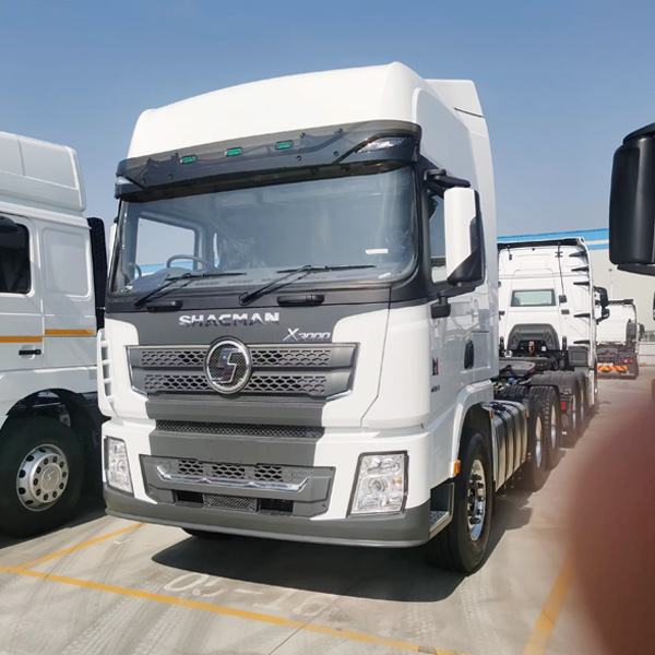 SHACMAN 6X6 Tractor Truck