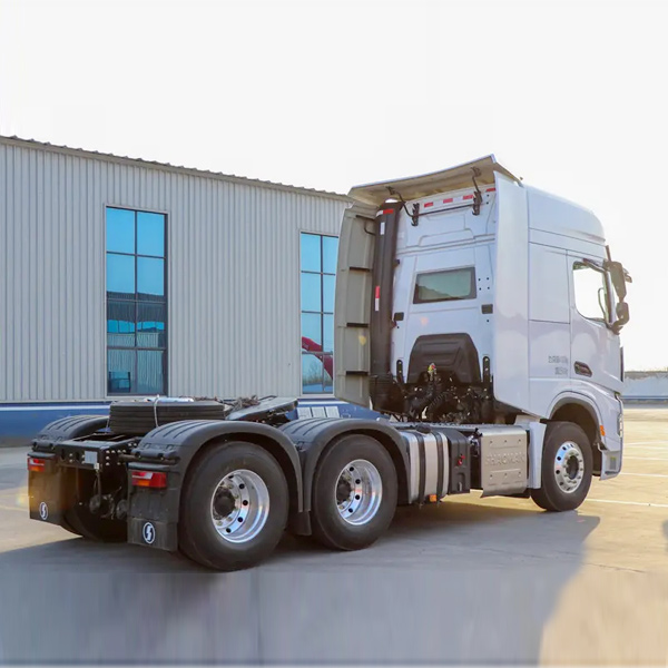 Shacman X6000 Heavy Duty Tractor Truck