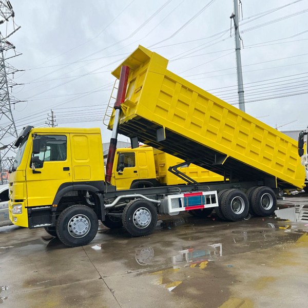 Used HOWO Heavy Duty 8X4 Tipper Truck