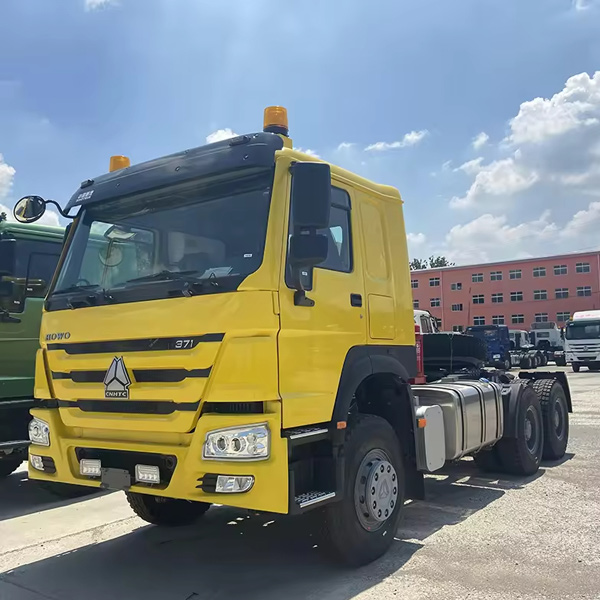HOWO 371/375 6X4 Tractor