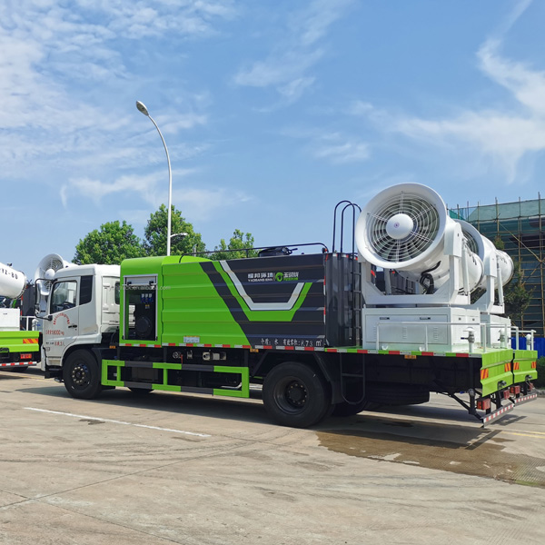 DongFeng Water Sprinkler Truck Supplier