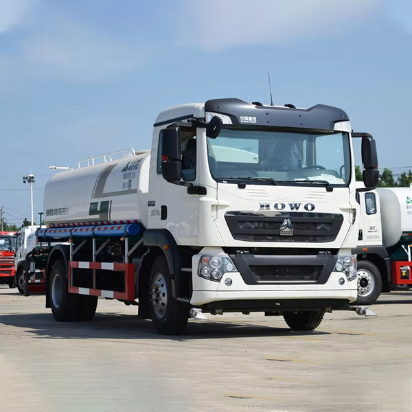 HOWO Sprinkler Truck Supplier China